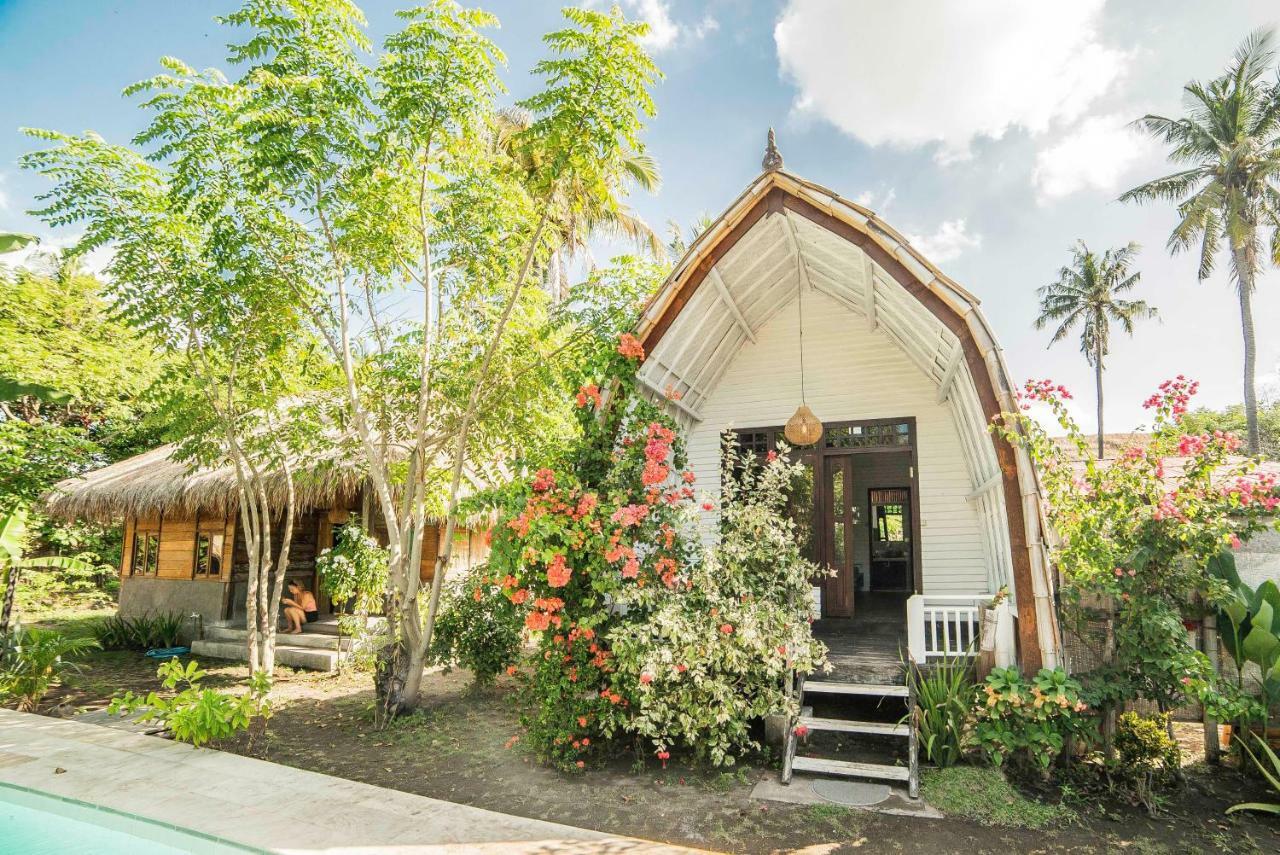 Musa Villas And Bungalows Gili Air Exterior photo